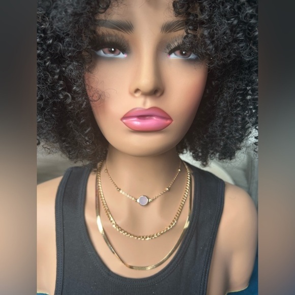 ✨NEW✨ Elegant Gold Layered Pearl Necklace Set - Picture 6 of 9